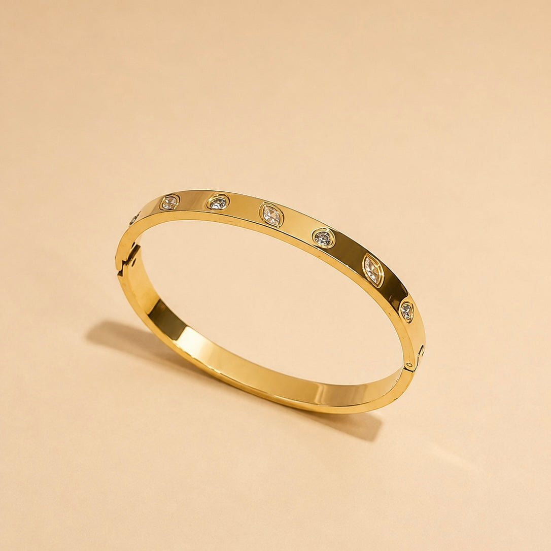 Fancy Heart Bracelet