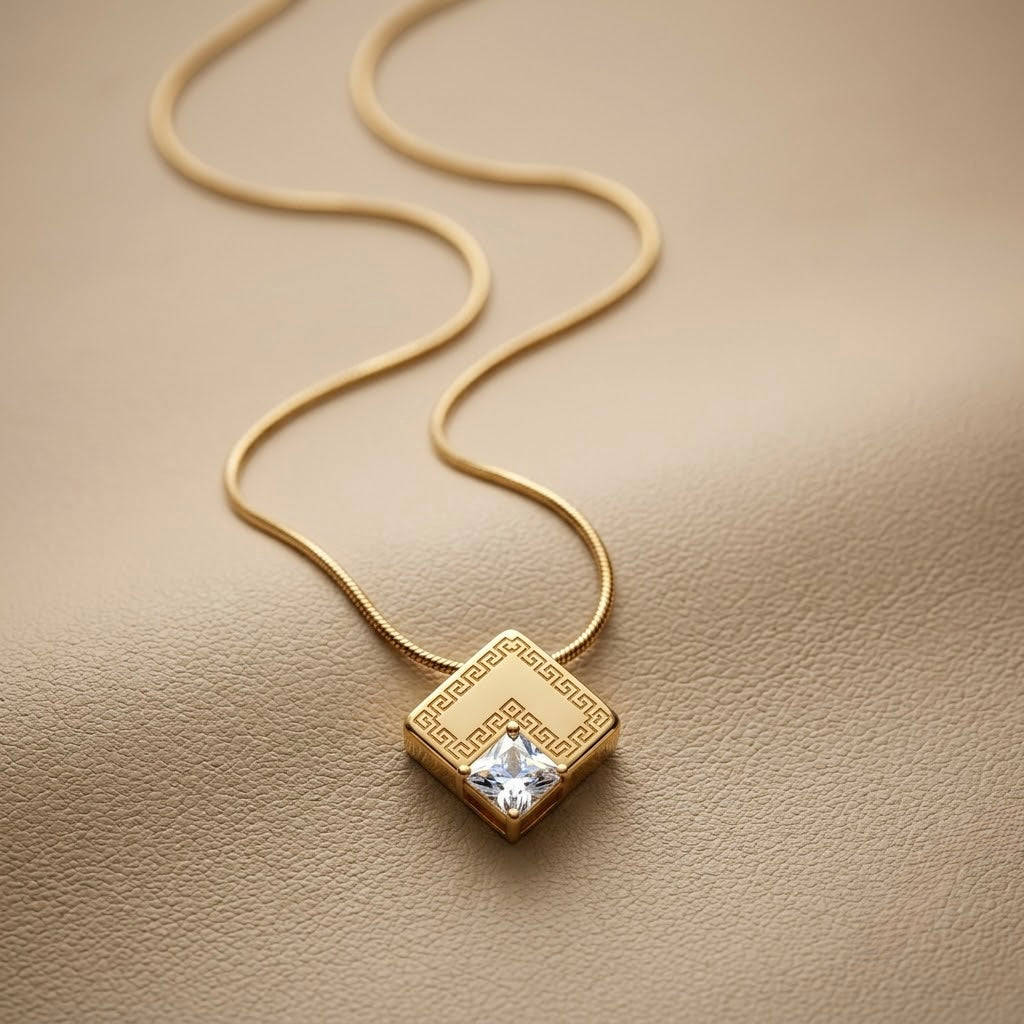 Star Classic Chain Pendant – Rose Gold view 5