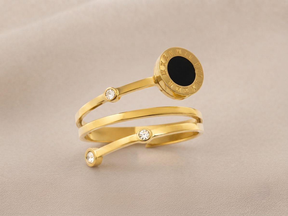 Roman Numeral Double Circle Finger Rings – Gold view 4