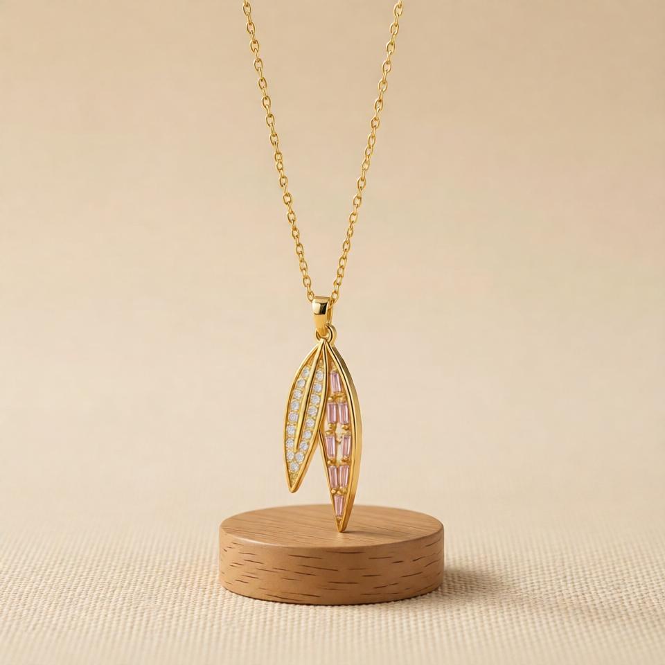 Leafy Chain Pendant – Gold view 8