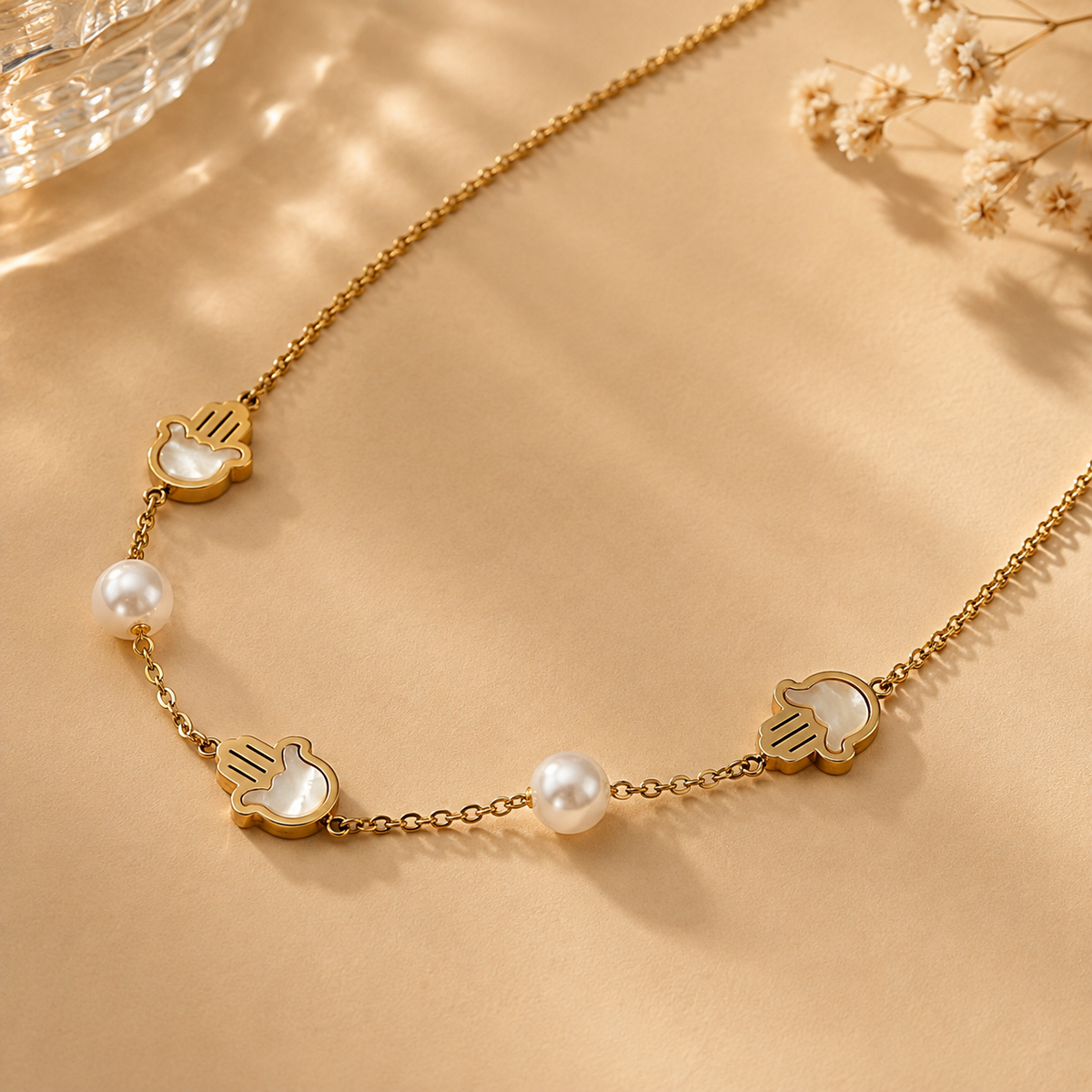 Pearl Chain Pendant — detail