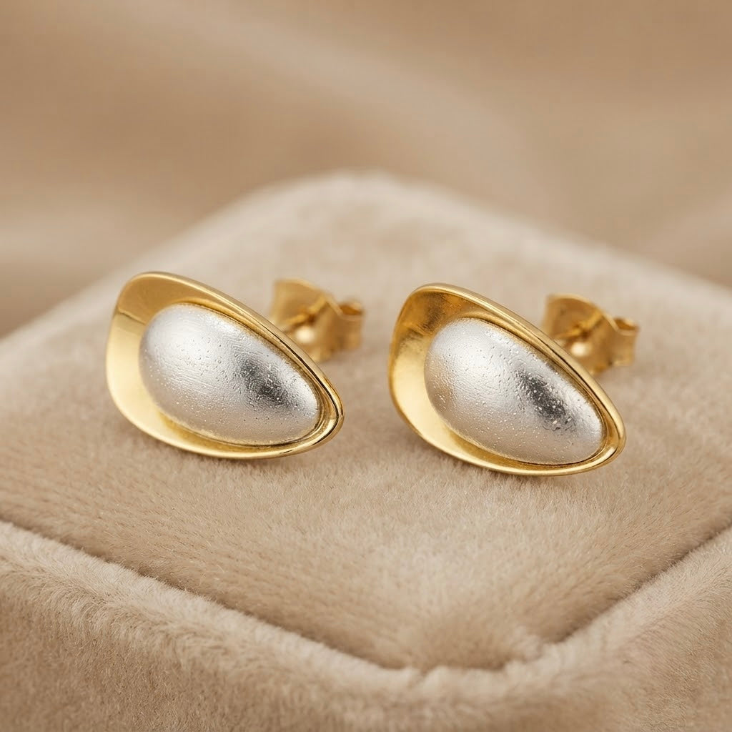 Pearl Fancy Earrings – Gold view 3
