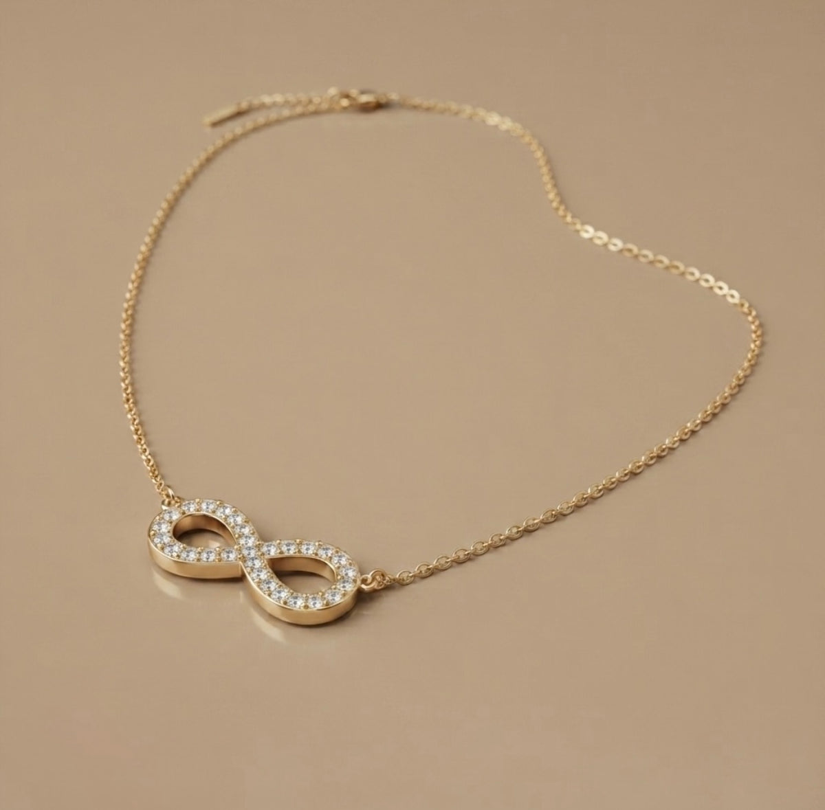 Infinity Chain Pendant – Gold view 1