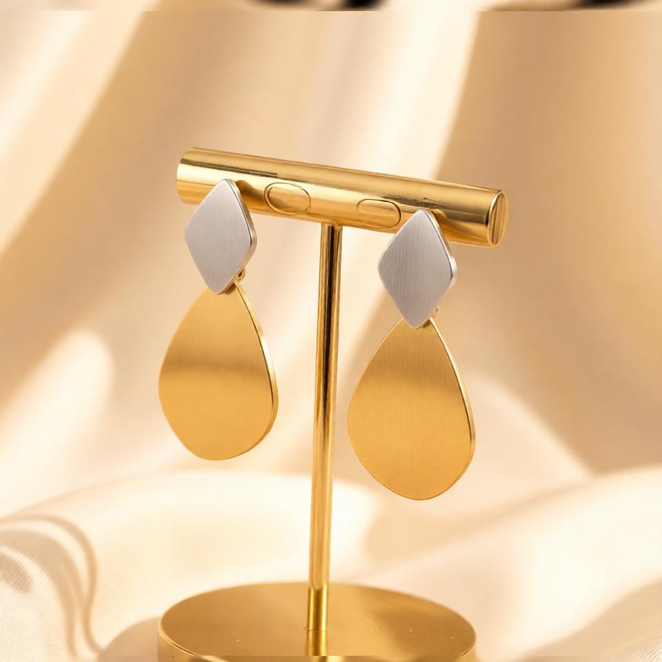 Fancy Long Earrings – Gold view 16