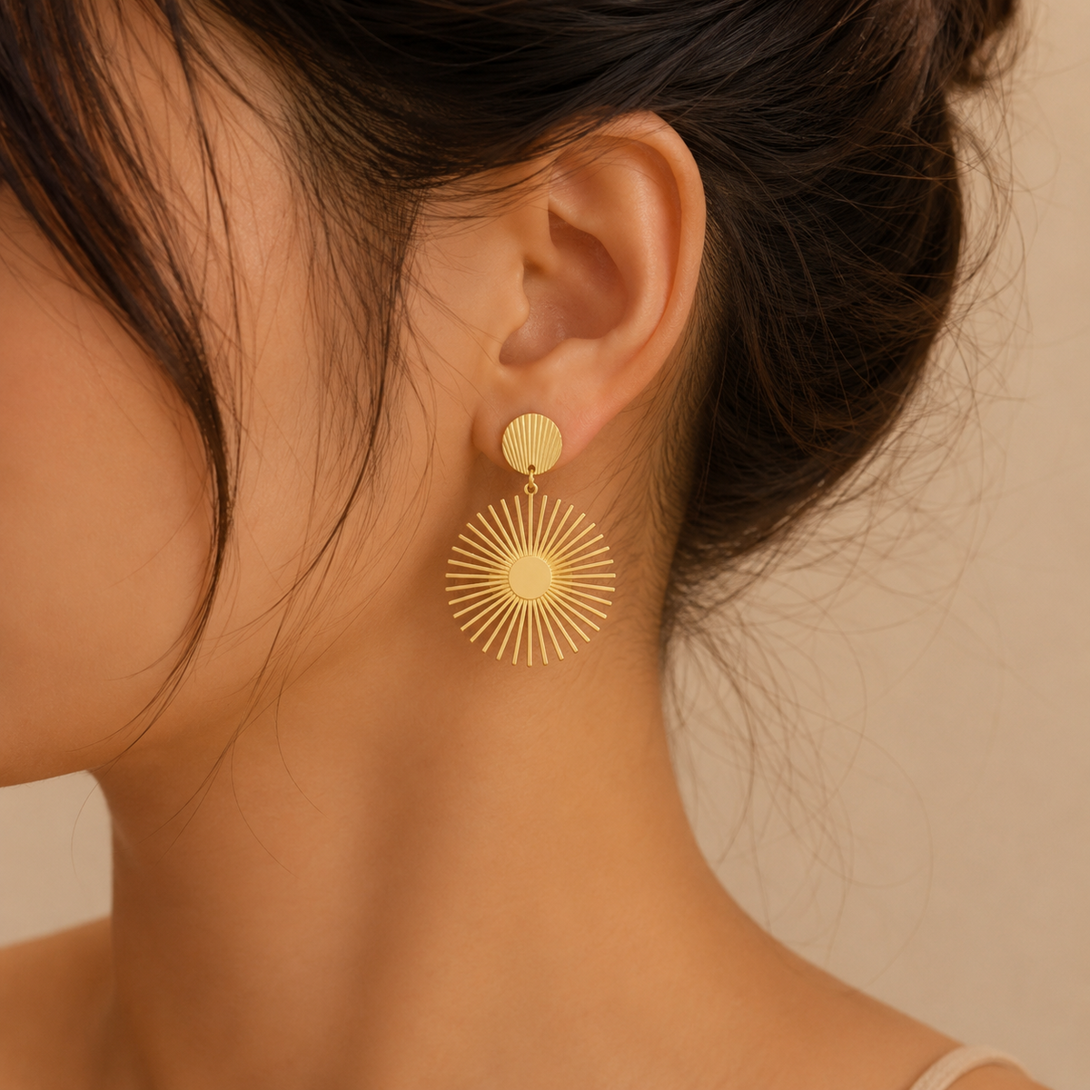 Stylish Earrings – Gold view 1