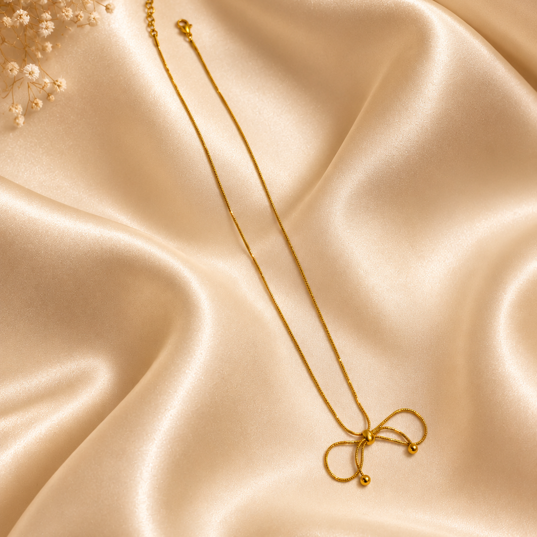 Bow Shaped Chain Pendant – Gold view 5
