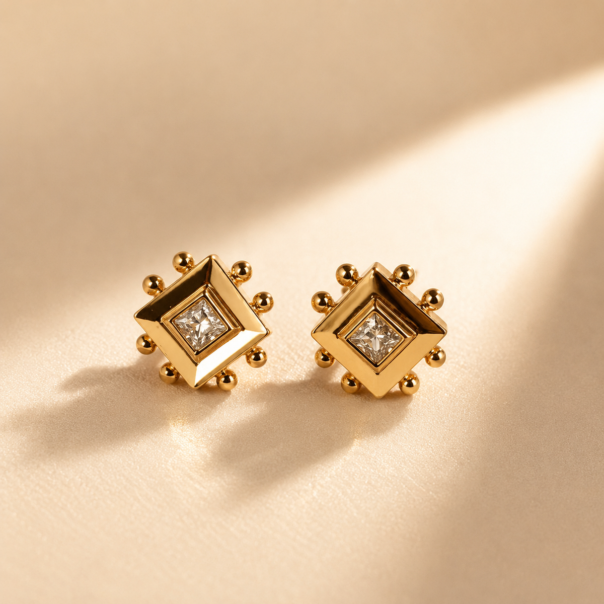 Traditional Earrings – Gold view 5