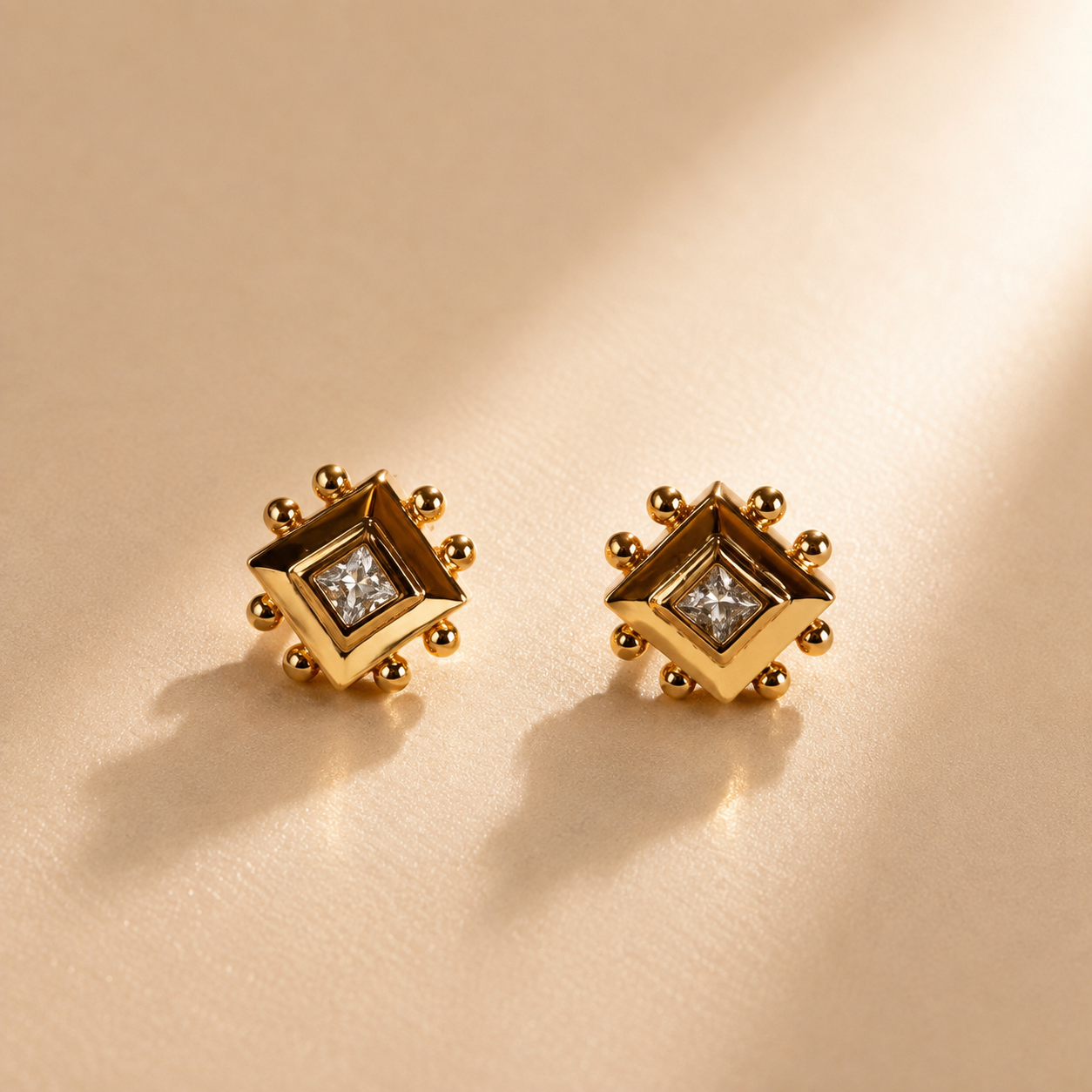 Traditional Earrings – Gold view 2
