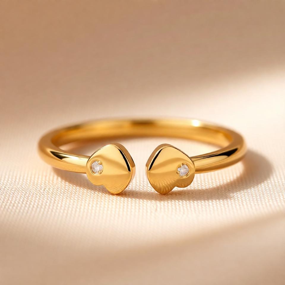Crossover Heart Ring – Gold view 3