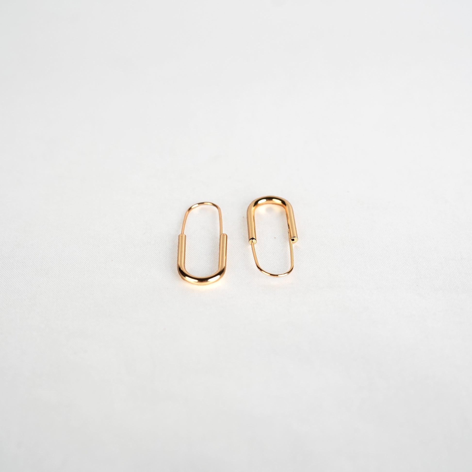 U-Turn Hoop Earrings