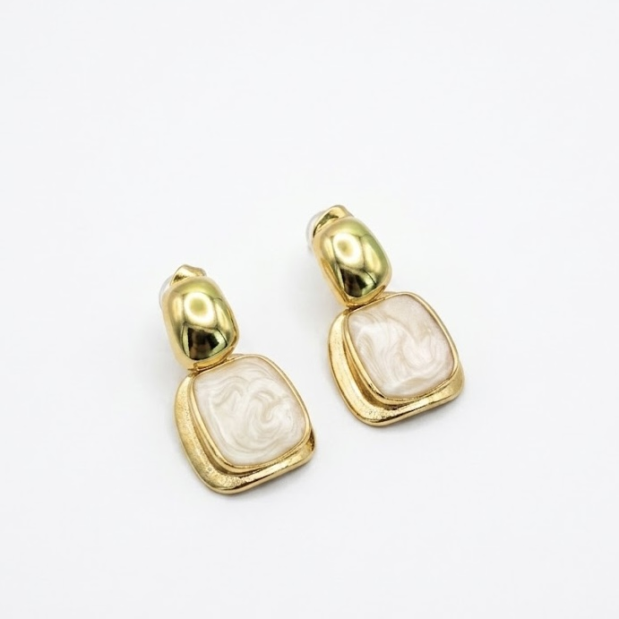 Pearl Classic Earrings