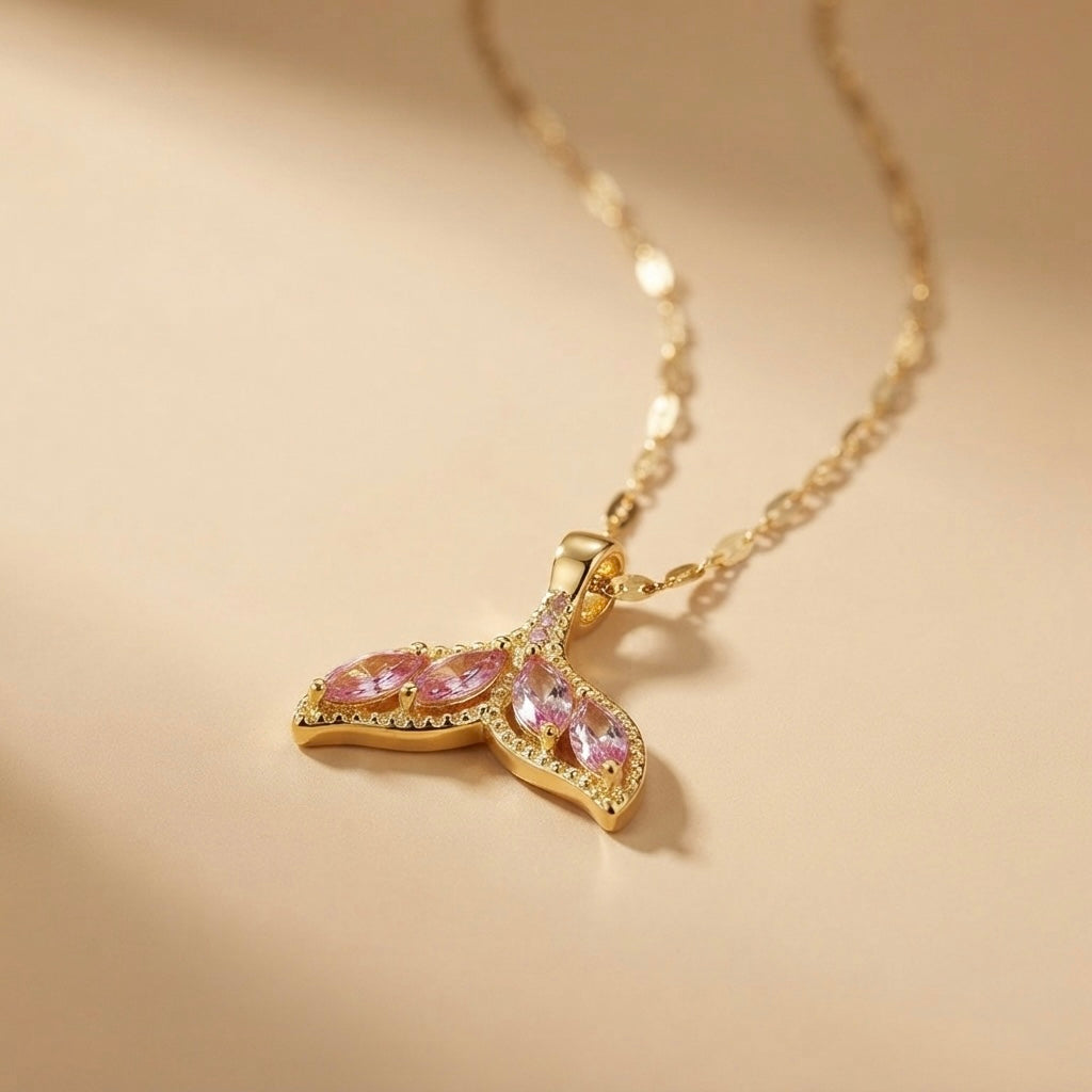 Fish Fin Chain Pendant detail view 2