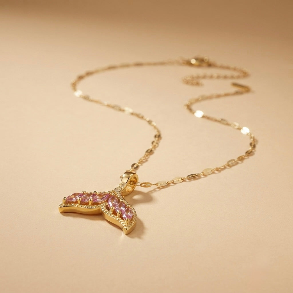 Fish Fin Chain Pendant detail view 3